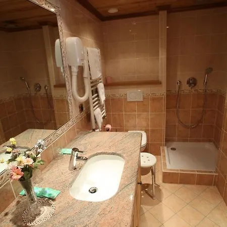 La Cremaillere Готель 2*