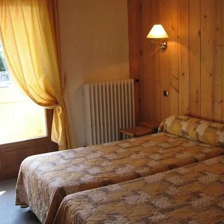 Готель La Cremaillere 2*